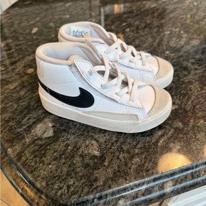 Nike Kids White and Black Sneakers